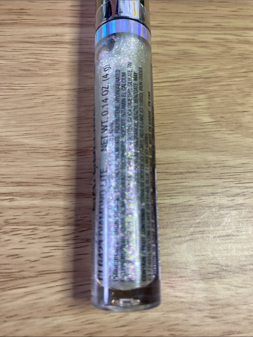 L.A. COLORS Iridescent Holographic Lip Gloss - Silver Sparkle - Picture 4 of 4